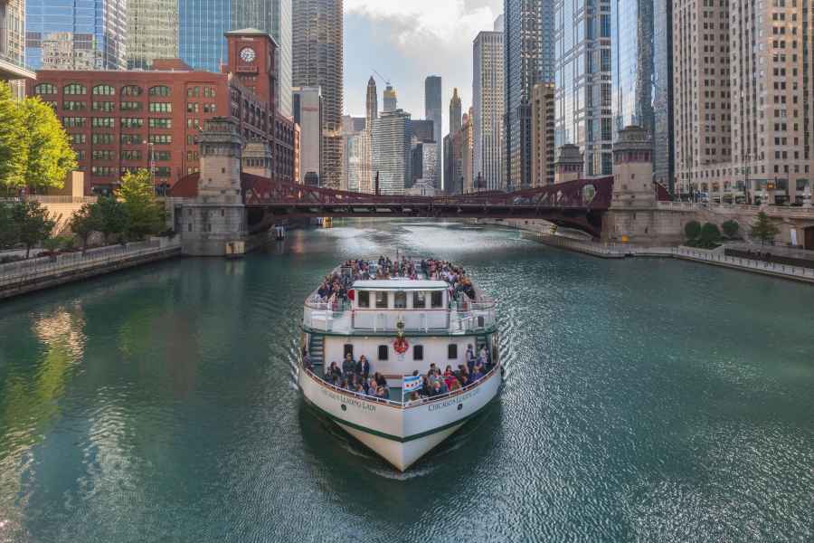 Chicago: Architektur-Flusskreuzfahrt auf Chicagos First Lady. Foto: GetYourGuide