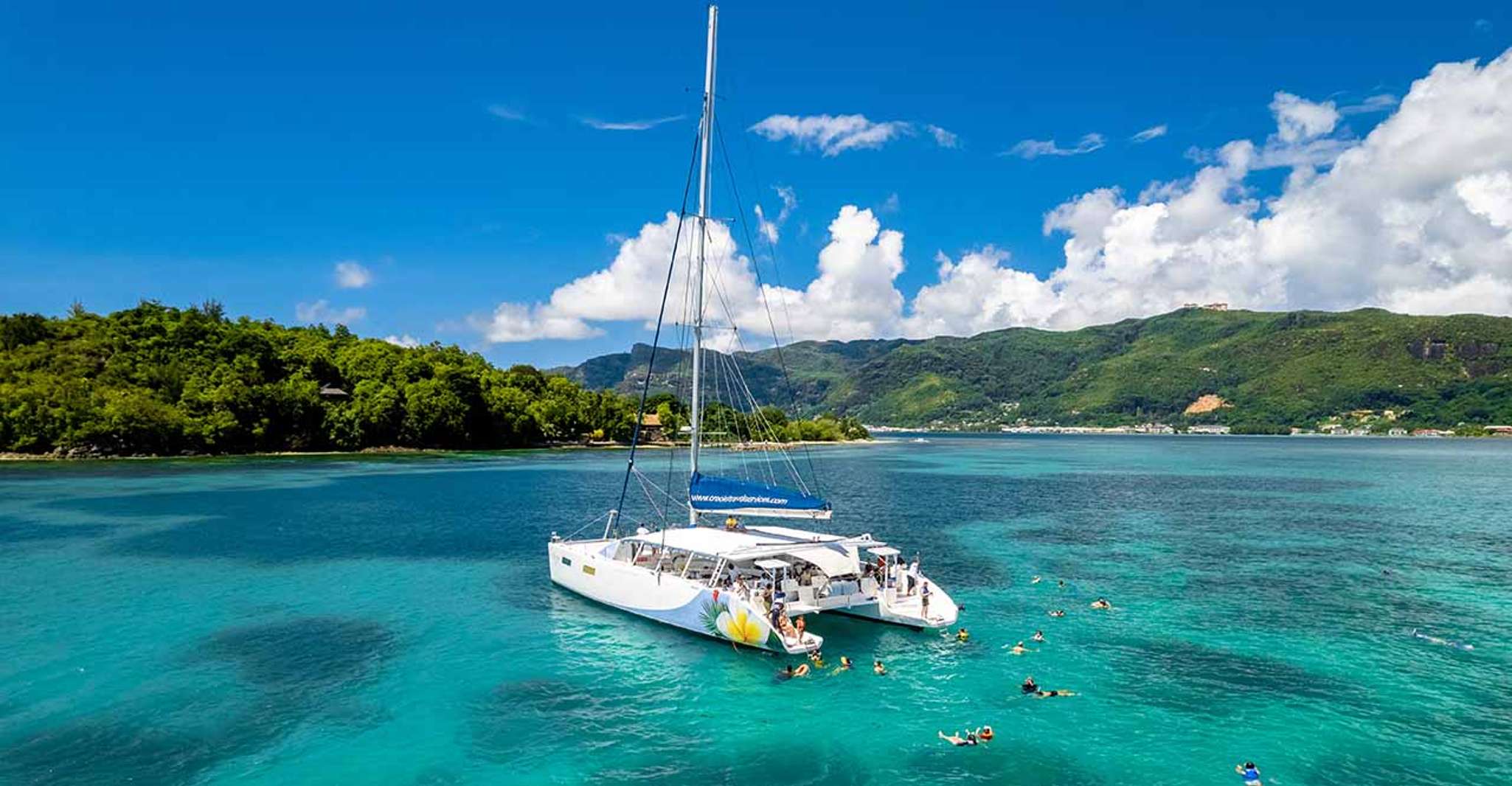 Mahé, Saint-Anne Marine Park and Moyenne Island Cruise - Housity