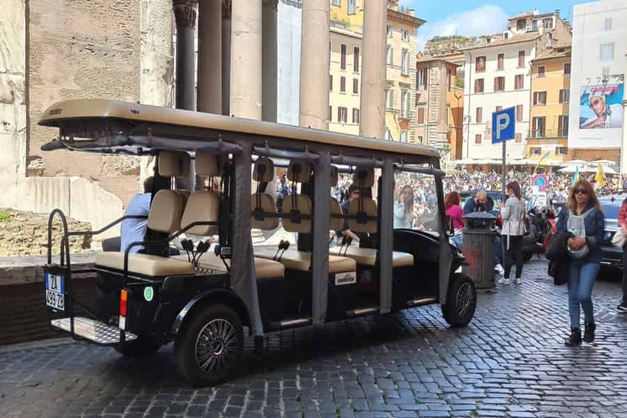 Rom: Nachttour durch die Stadt mit dem Golfwagen