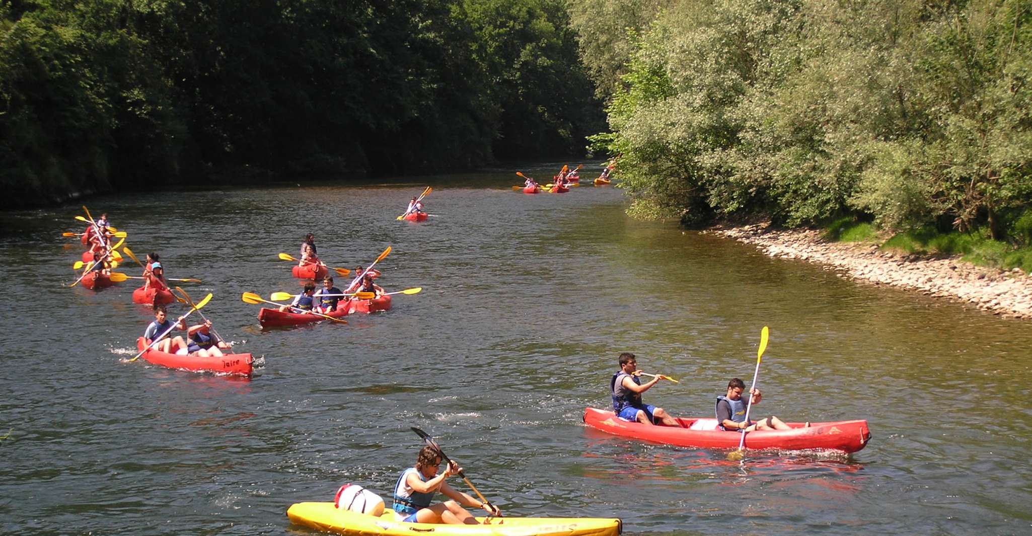 Descent of the Sella river in a canoe - Housity