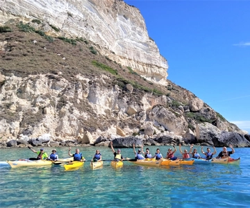 Cagliari: Guided Kayak Excursion in the Gulf of Cagliari