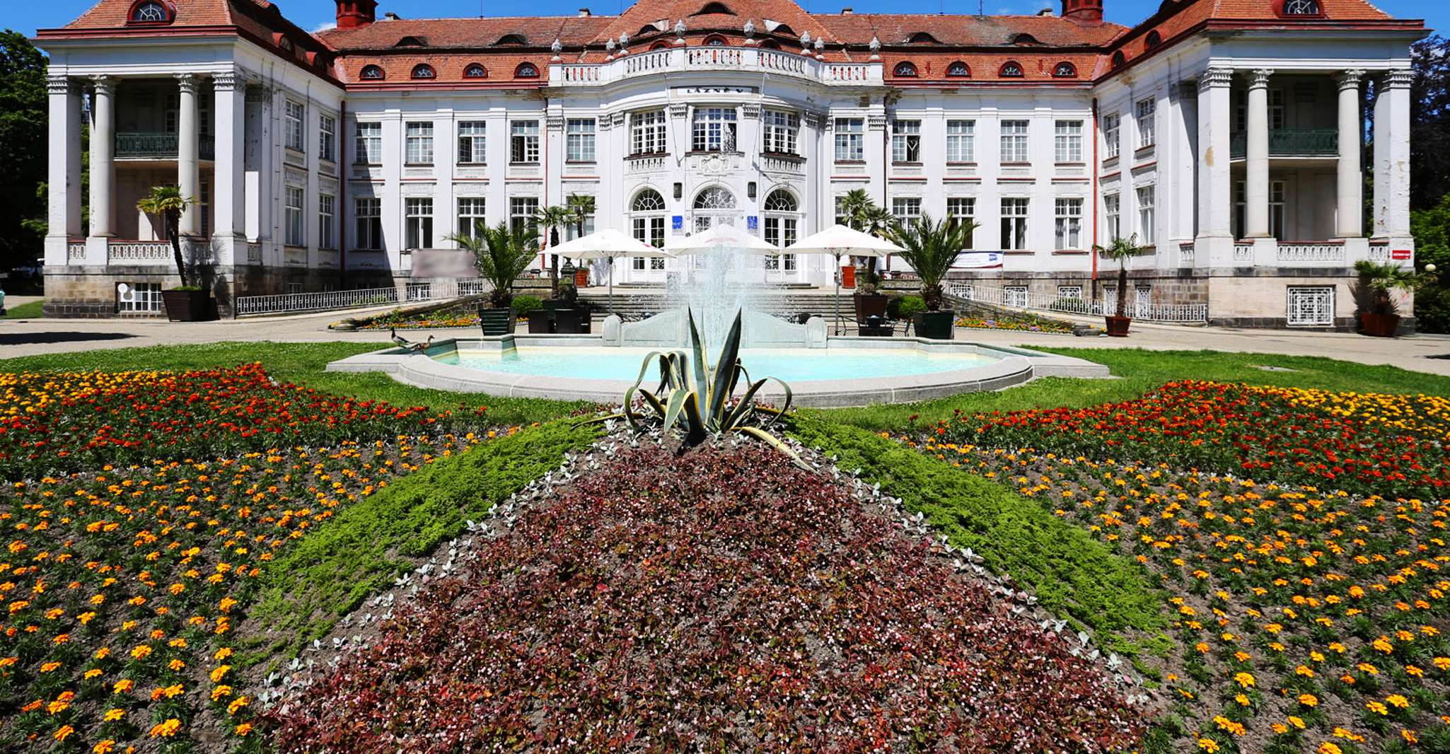 From Prague, Day Trip to Karlovy Vary with Spa House Visit - Housity