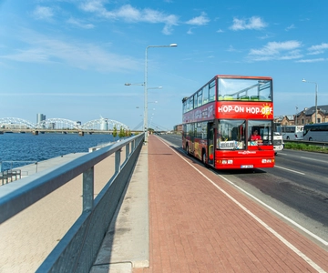 Riga Hop On Hop Off Stadtrundfahrt