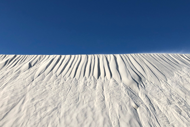 Perth: Tour guidato a piedi del deserto dei Pinnacoli con pranzoVisita guidata in francese