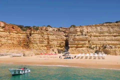 Vilamoura: Passeio turístico guiado com churrasco na praia e bebidas