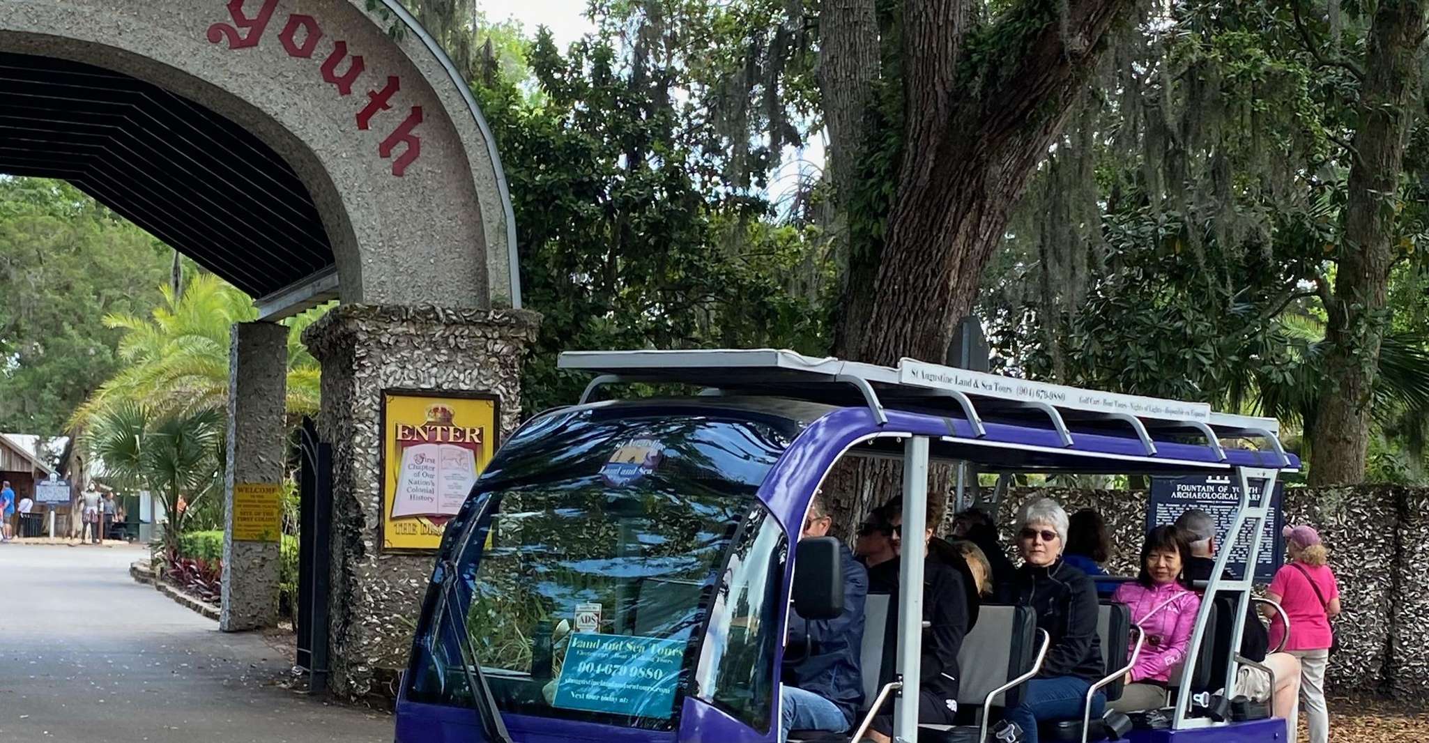 Augustine, Hauuntings e Ghosts Tour guiado por carrinho de golfe - Hizvo