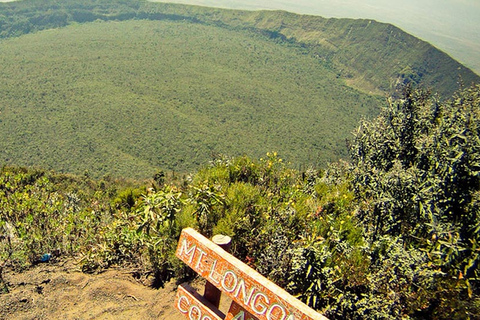 Escursione sul Monte Longonot &amp; Giro in barca facoltativo sul lago NaivashaEscursionismo sul Monte Longonot e giro in barca facoltativo sul lago Naivasha