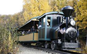 Fairbanks: Gold Dredge 8 Historic Train Tour