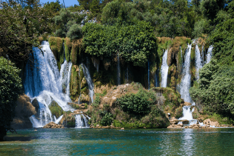 Prywatna całodniowa wycieczka: Mostar i wodospady Kravice z Du