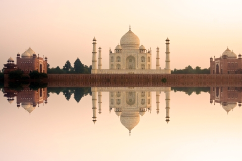 Prywatna wycieczka Taj Mahal Sunrise Tour z Jaipur - All InclusiveTylko kierowca, transport i przewodnik turystyczny