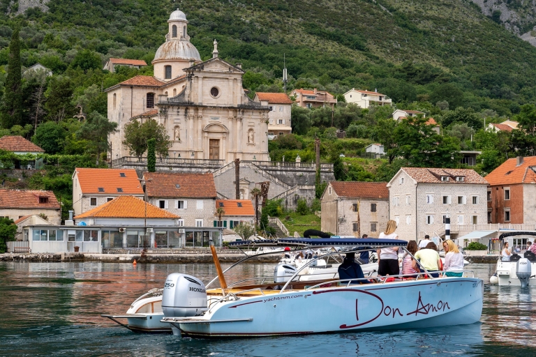 Kotor: prywatny rejs łodzią do Błękitnej Groty
