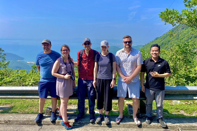 Excursión Privada a la Ciudad Imperial de Hue desde Danang por el Paso de Hai Van