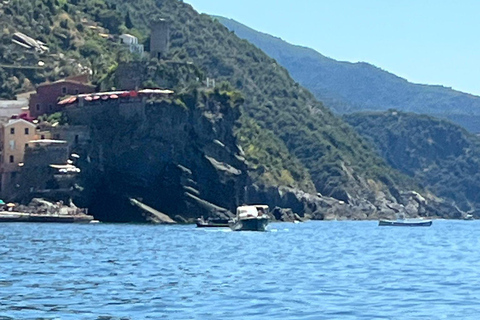 Vernazza: morning tour-afternoon-sunset aperitiv cruise tour 2-Hour Tour