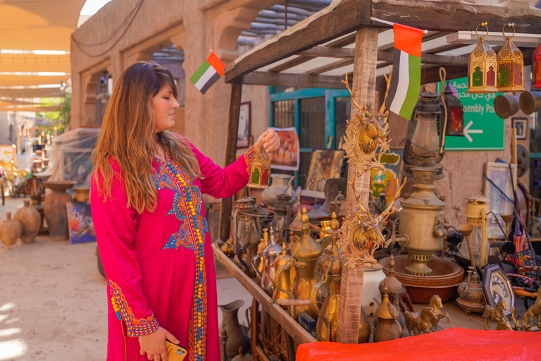 Dubai: Guided Walking Tour with Tea and Abra Water Taxi Shared Tour with English-speaking guide