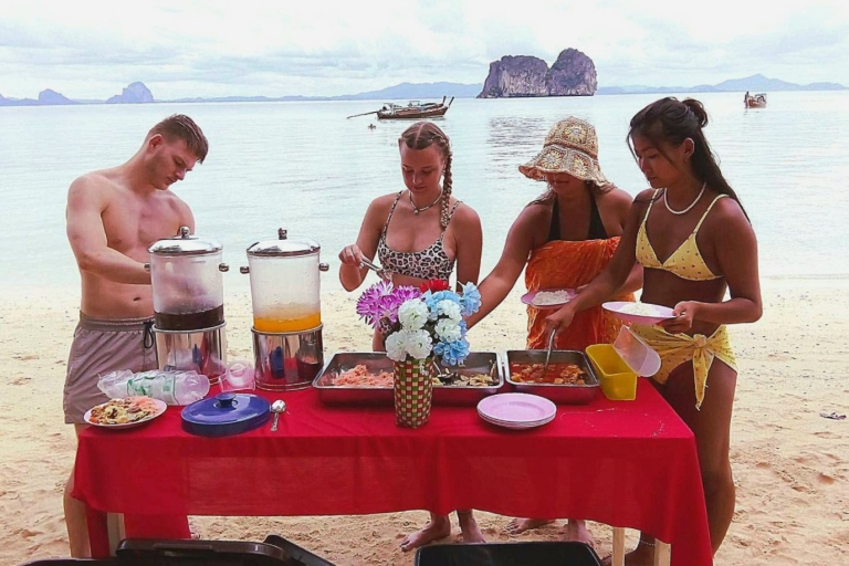 Koh Lanta : Excursion en bateau à longue queue dans les 4 îles avec déjeuner buffetCircuit des 4 îles en bateau à longue queue partagé