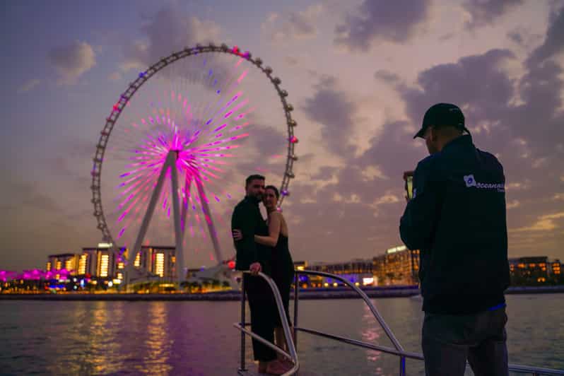 Dubai safari nel deserto con tour in yacht della marina e pasto barbecue GetYourGuide