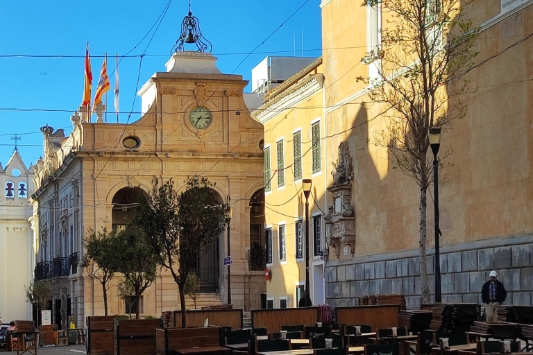 Von Mallorca aus: Geführte Tagestour nach MenorcaTour ohne Hotelabholung