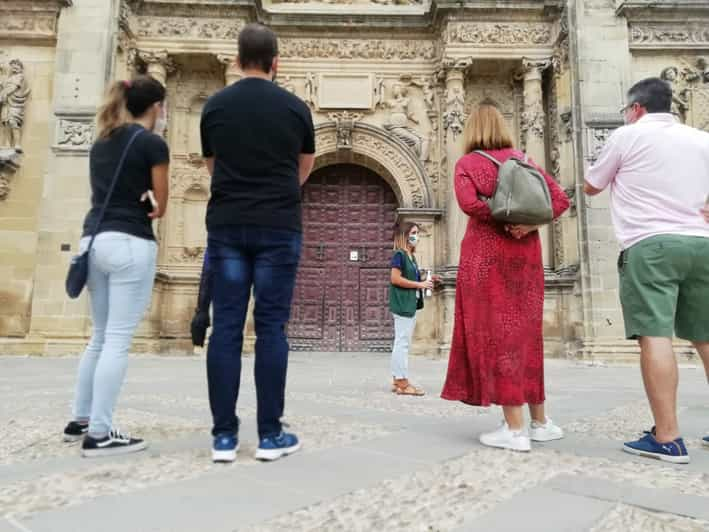 Beda Visita Guiada A Pie Palacio De Vela De Los Cobos Getyourguide