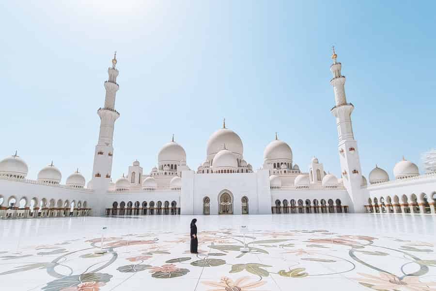 Von Dubai aus: Geführte Halbtagestour zur Großen Moschee von Sheikh Zayed