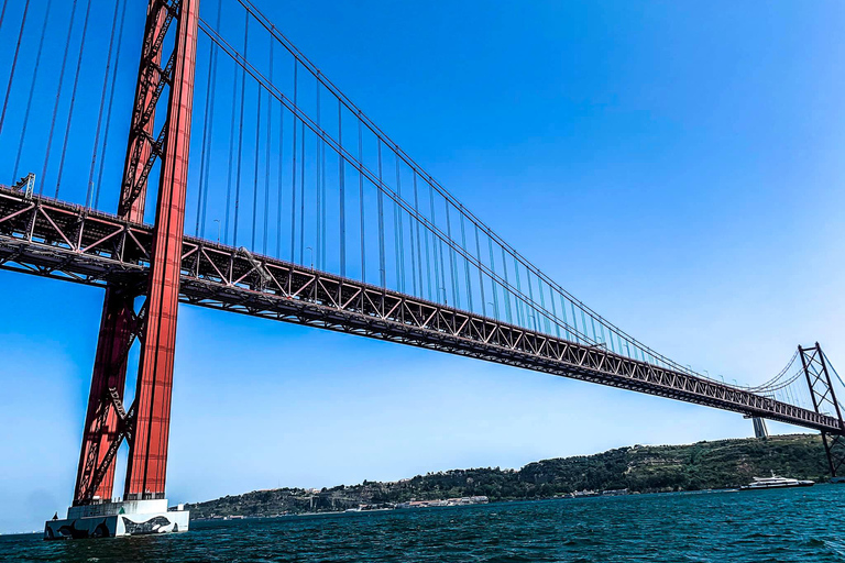 VIP Catamaran - Private Tour in Lisbon