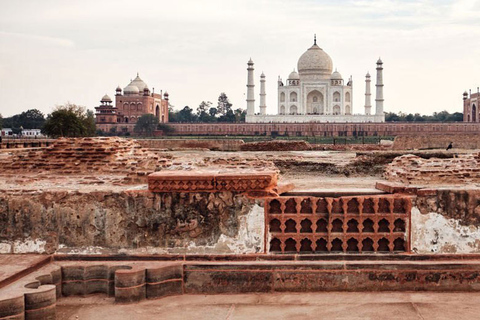 Van Delhi: 2-daagse Agra-tour met de autoTour Met alleen 5-sterrenhotel, gids en auto