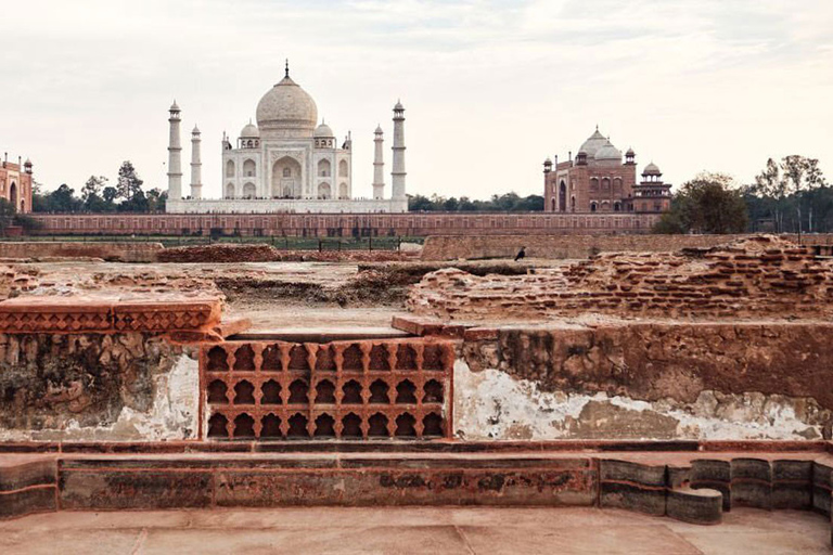 Van Delhi: 2-daagse Agra-tour met de autoTour Met alleen 5-sterrenhotel, gids en auto