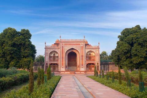 Desde Delhi : Excursión de 2 días a Agra en cocheExcursión sólo con hotel de 5 estrellas, guía y coche