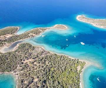 Marmaris: Cleopatra Island Boat Trip with Lunch and Drinks