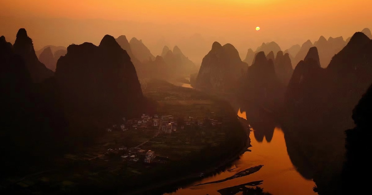 Full/Half-Day Yangshuo Xianggong Hill Sunrise Private Tour | GetYourGuide