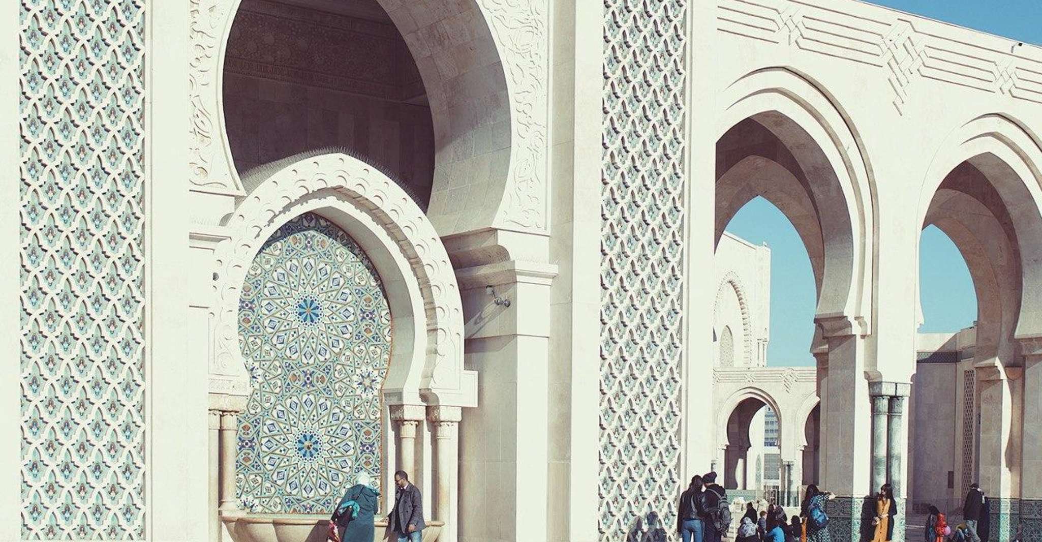 من الدار البيضاء الى الرباط ، يومك الخاص - Hizvo