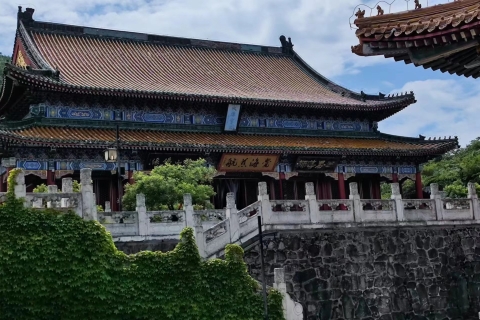 Full-Day Private Tour van Tianmen MountainOphalen bij Zhangjiajie Central Accommodation