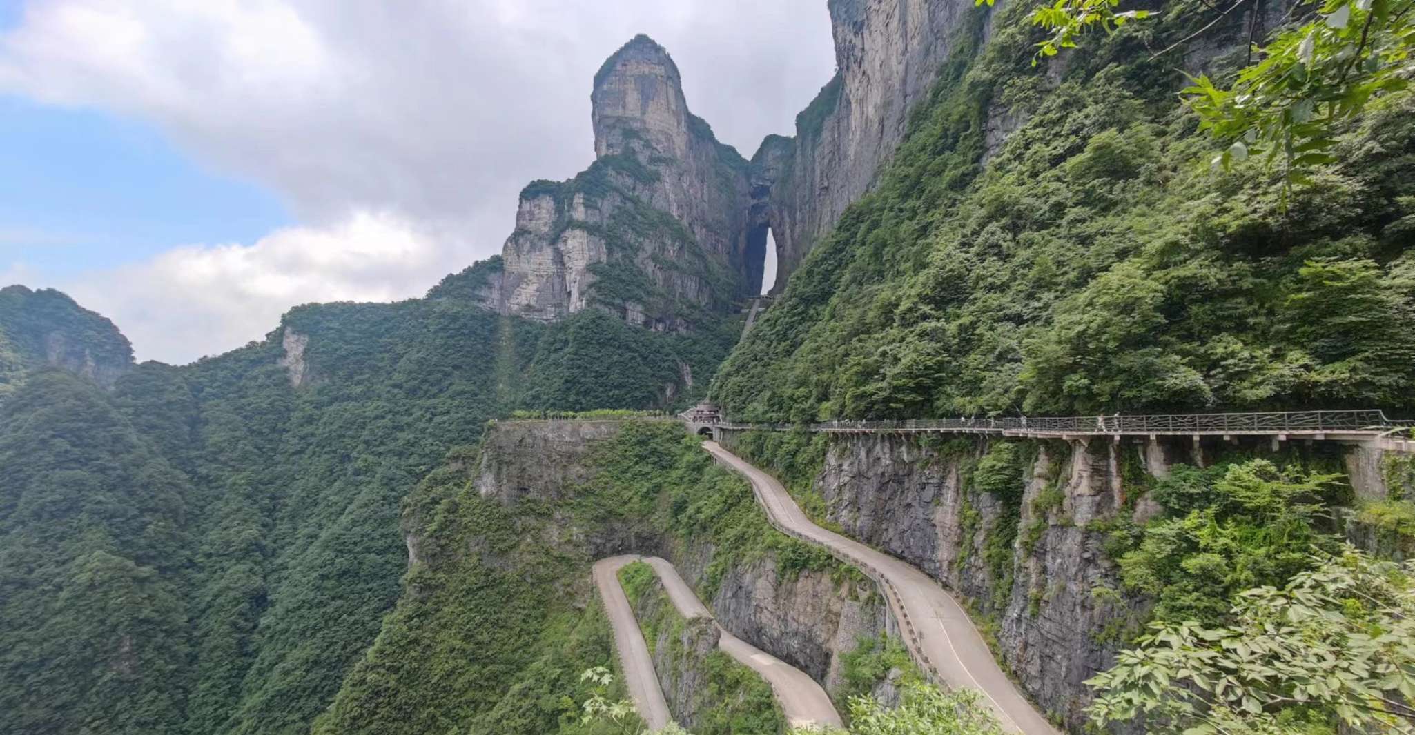 Full-Day Private Tour of Tianmen Mountain - Housity