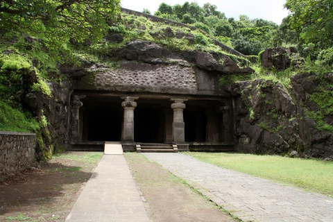 Mumbai: Private Guided Tour with Caves, Markets, and Art