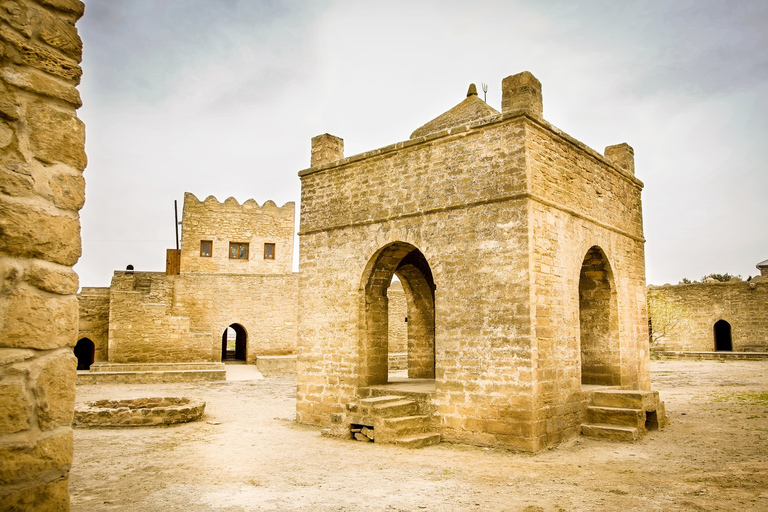 Från Baku: Zoroastrianism - rundtur - Atesgah &amp; Yanardag rundturPrivat rundtur