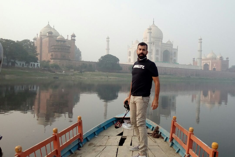 Excursión Privada al Taj Mahal al Amanecer desde Delhi en Coche