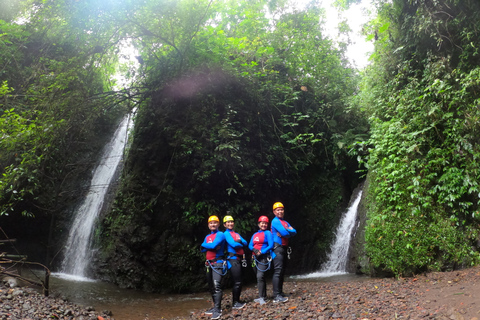 Bali: Gitgit Canyon Canyoning-tur med frukost och lunch