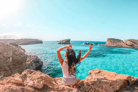 Desde Sliema: Gozo, Comino y la Laguna Azul en barco y autobús