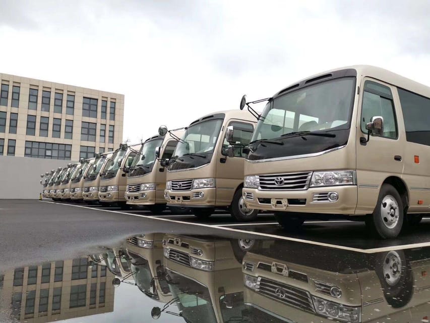 Shanghai Hotels to Hongqiao Airport: One-Way Private Transfer 2023