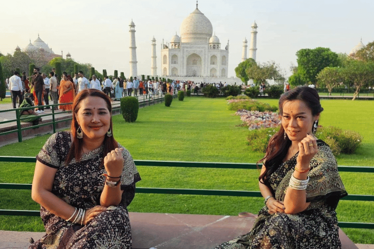 From Delhi: Taj mahal and Agra Fort