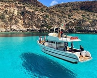 Taormina, Boat Tour with Aperitif on Isola Bella - Housity
