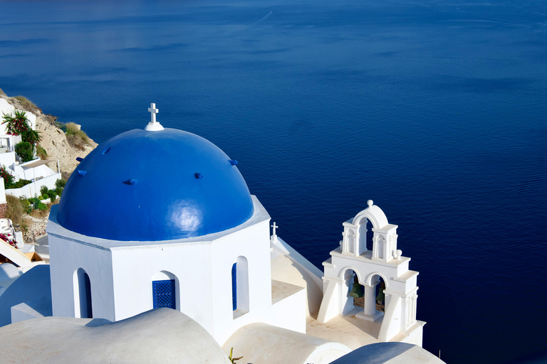 Santorini: Red Beach, Megalochori, and Oia Sunset Tour