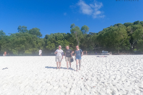 Airlie Beach : Plages de Whitehaven et Chalkies avec plongée en apnée