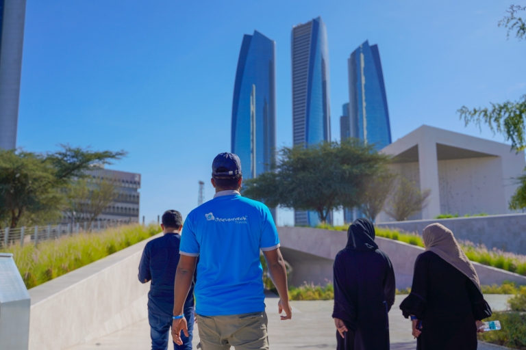 Abu Dhabi: Stadtrundfahrt mit Großer Moschee & KönigspalastGruppentour auf Englisch