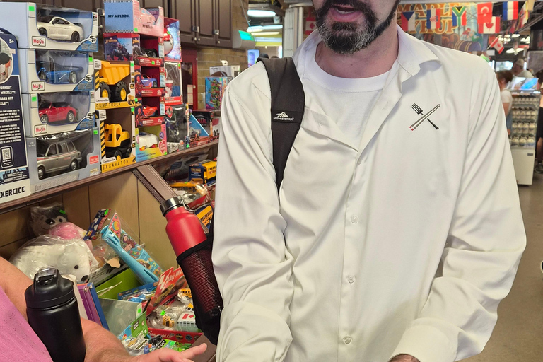 Toronto: Express - St. Lawrence Market+Distillery Food Tour