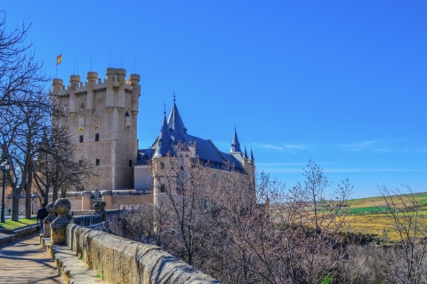 Madrid: Avila with Walls and Segovia with Alcazar Ávila and Segovia with Alcázar and Gastronomic Lunch