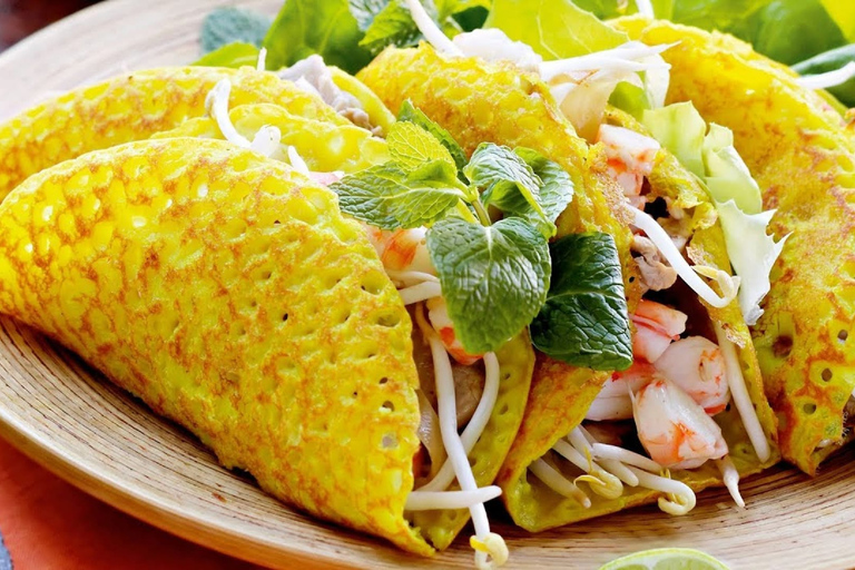 Da Nang: Street Food Private Walking Tour with Tastings Street Food Walking Tour with Hotel Pickup