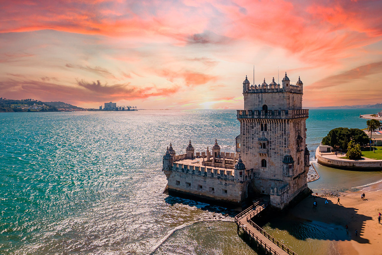 Der Charme von Lissabon: Alfama Tapas Tour & Bootsfahrt bei SonnenuntergangSpanisch Führer