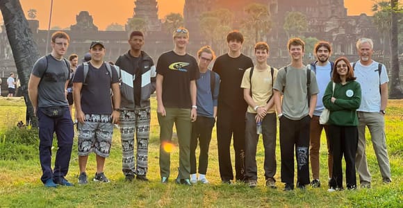 Siem Reap: Angkor Wat 2-Day Tour with Sunrise and Sunset