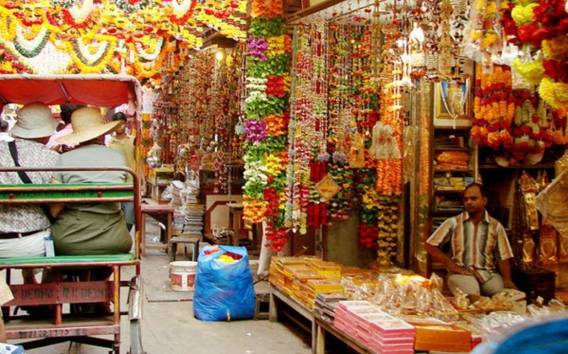 Delhi: Private halbtägige geführte Shopping-Tour mit Transfer