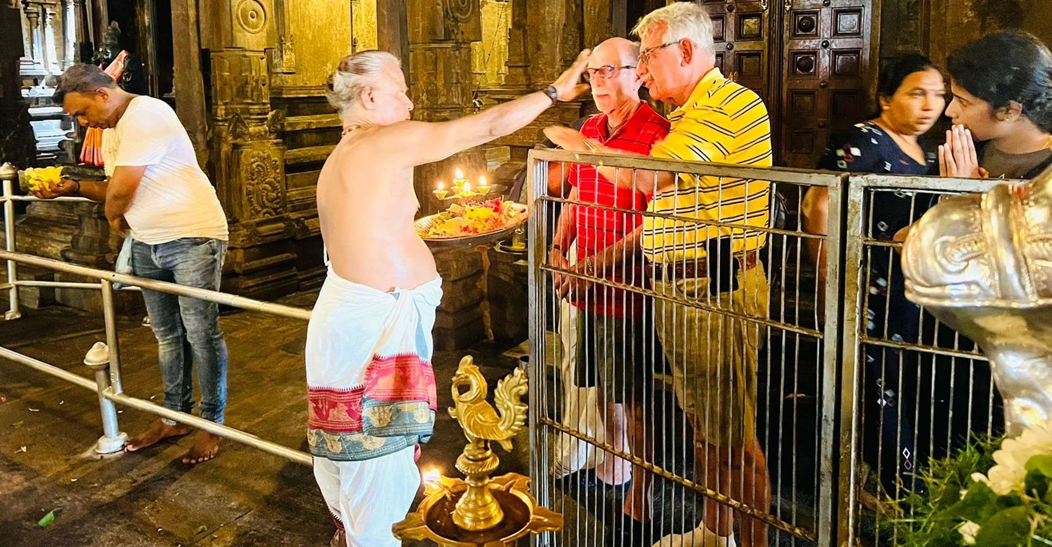 Visita privada Kandy/Negombo, Sigiriya, Dambulla y Minneriya - Hizvo